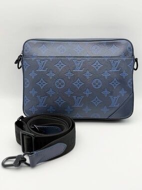 Authentic Louis Vuitton Leather Monogram Shadow Duo Messenger Shoulder Bag M4573